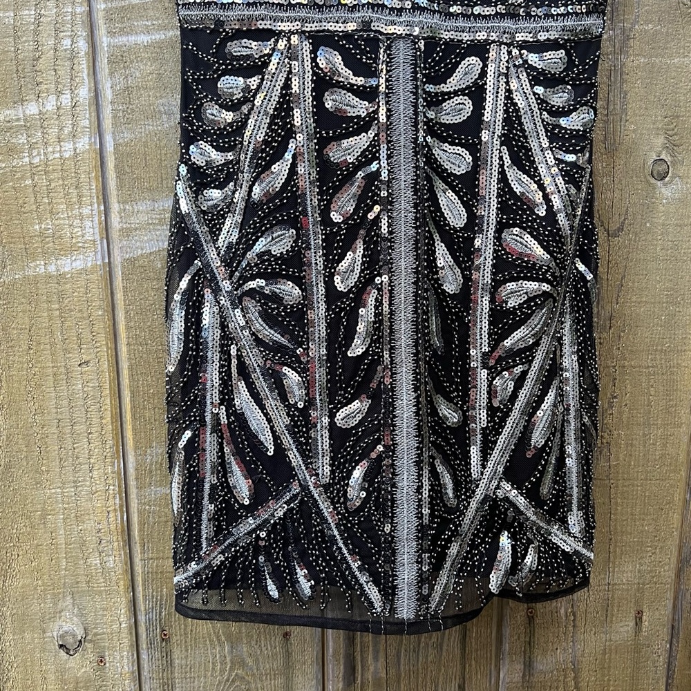 Black and Silver Beaded and Silver Bodycon Mini Dress 🌿 - Picture 9 of 12